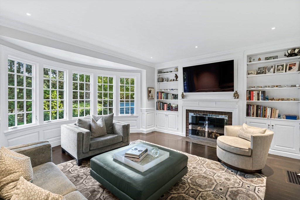 35 Wykeham Road Newton, MA 02465 - Photo 11 of 35