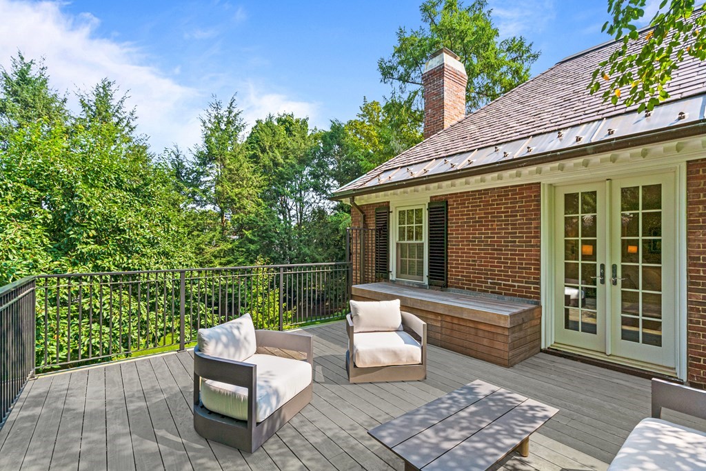 35 Wykeham Road Newton, MA 02465 - Photo 17 of 35