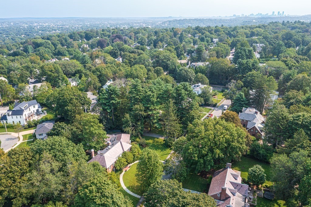 35 Wykeham Road Newton, MA 02465 - Photo 33 of 35