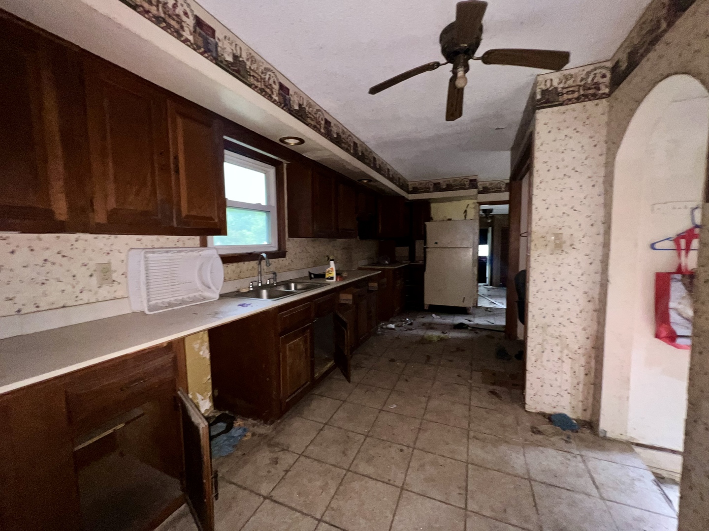 103 2nd Street Broadlands, IL 61816 - Photo 14 of 37 a kitchen with a cabinets and appliances
