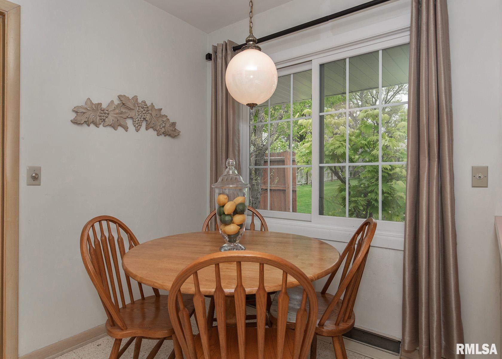 35 Woodley Road Rock Island, IL 61201 - Photo 9 of 30 Gallery Image 9