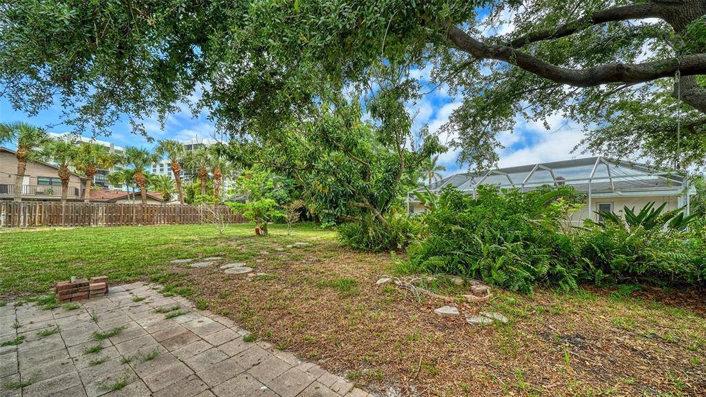 621 Alhambra Road Venice, FL 34285 - Photo 42 of 53