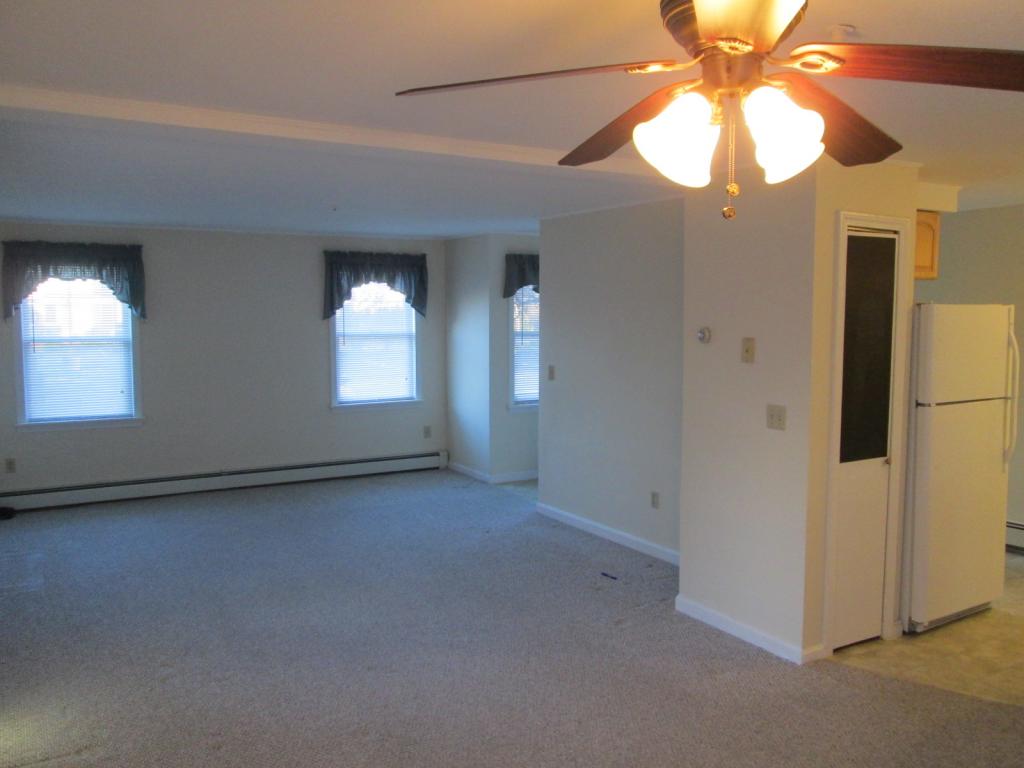 46 Cromwell Drive, Unit 15 Rindge, NH 03461 - Photo 4 of 12