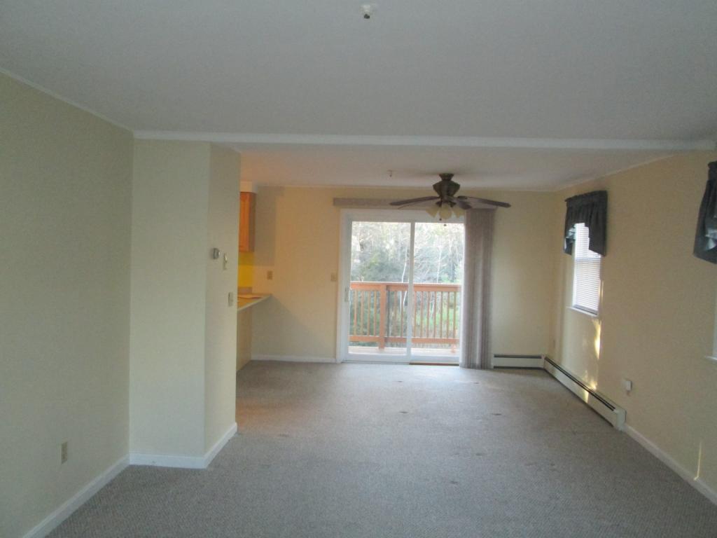 46 Cromwell Drive, Unit 15 Rindge, NH 03461 - Photo 5 of 12