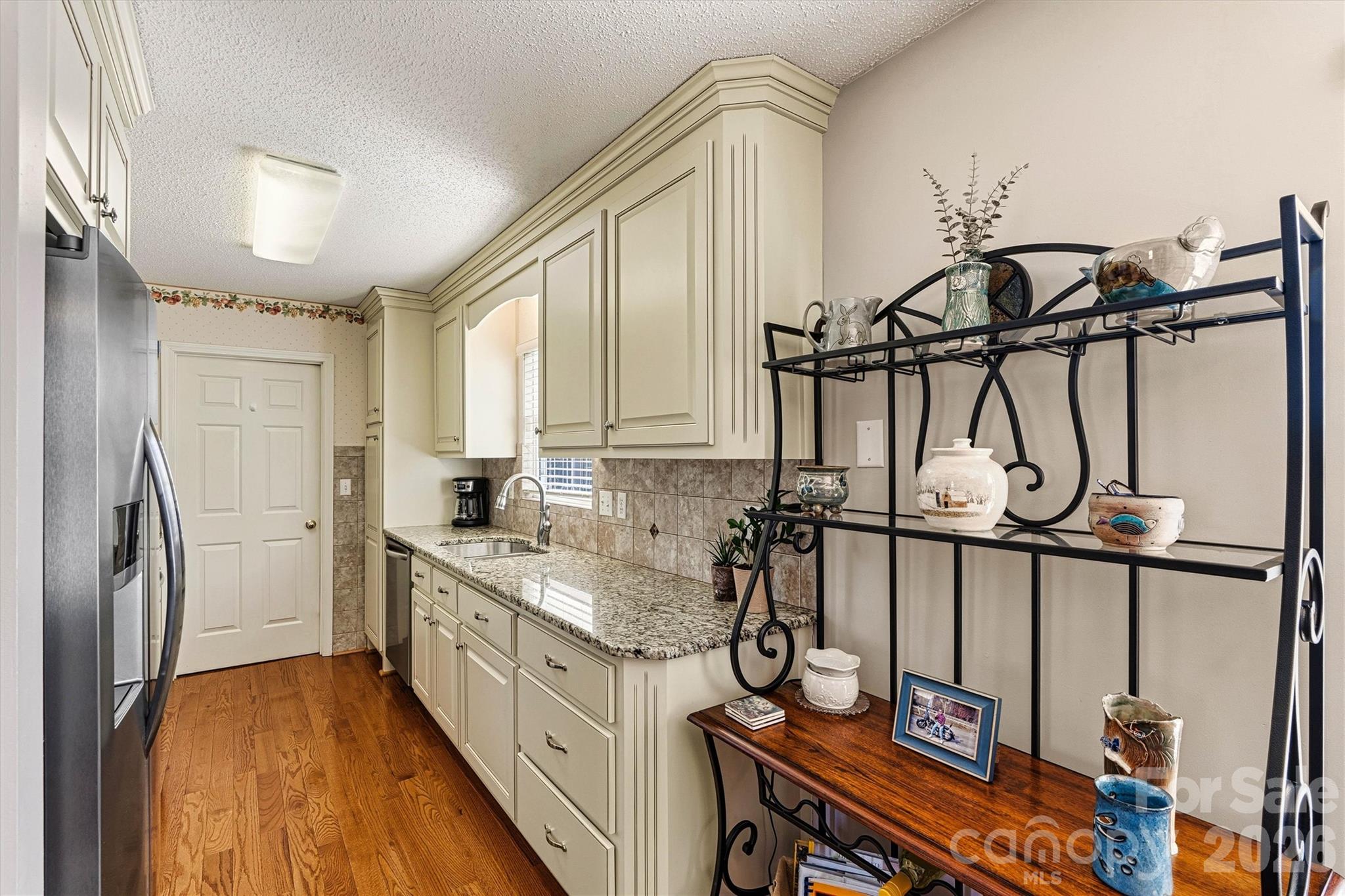 215 Towne Court Conover, NC 28613 - Photo 14 of 38