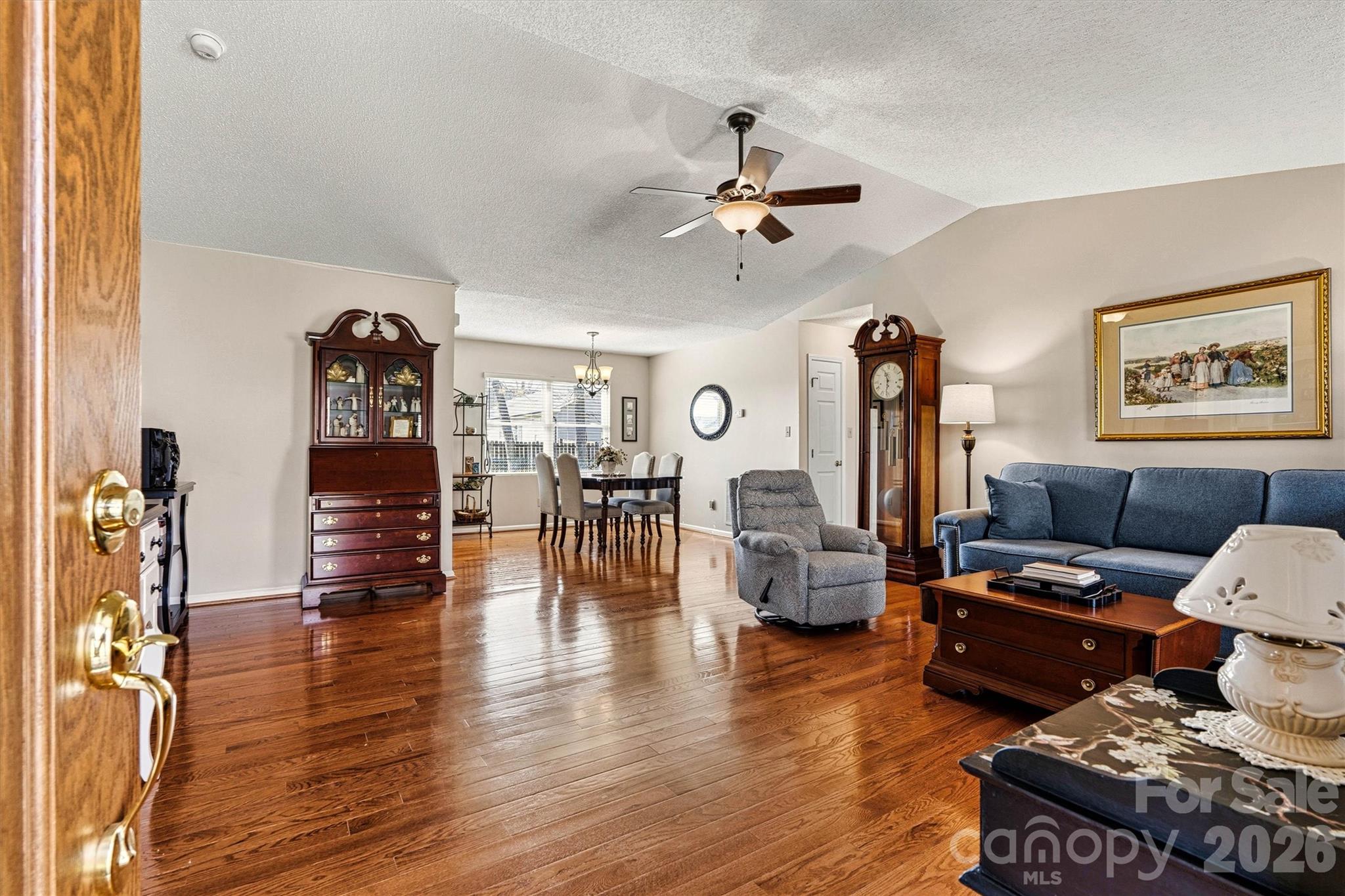 215 Towne Court Conover, NC 28613 - Photo 8 of 38