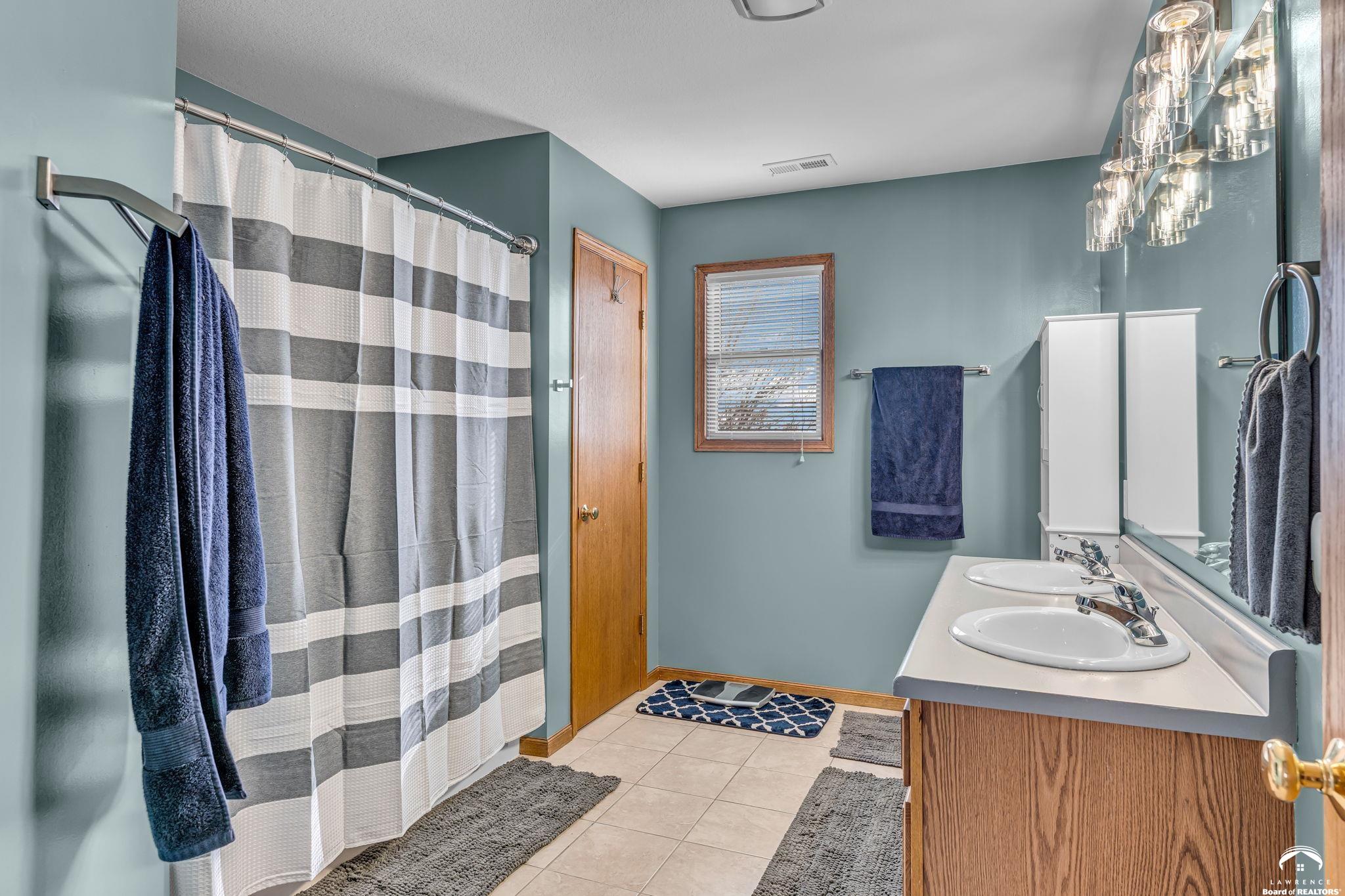 3921 West Monterey Place Lawrence, KS 66049 - Photo 30 of 56