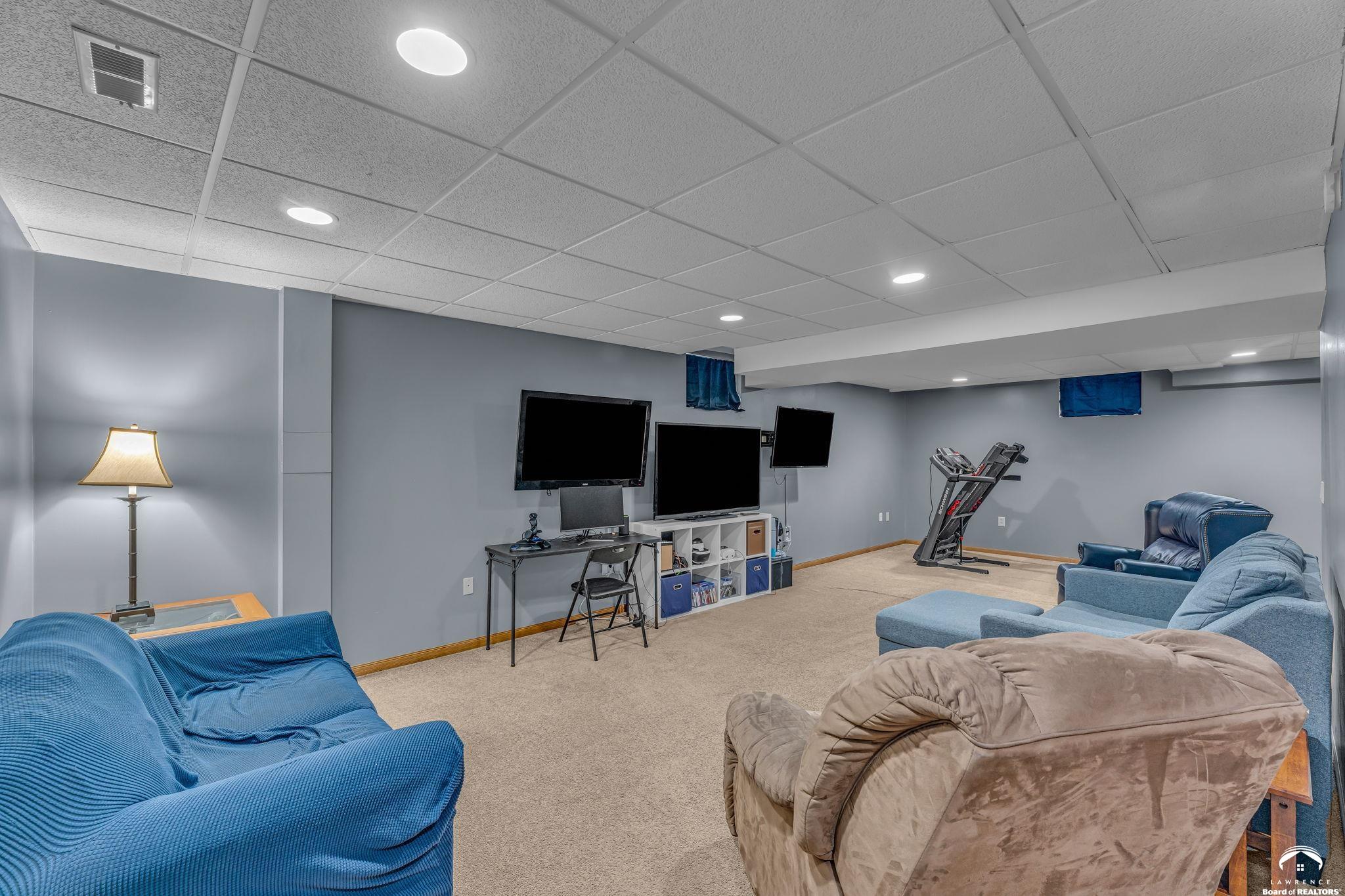 3921 West Monterey Place Lawrence, KS 66049 - Photo 41 of 56