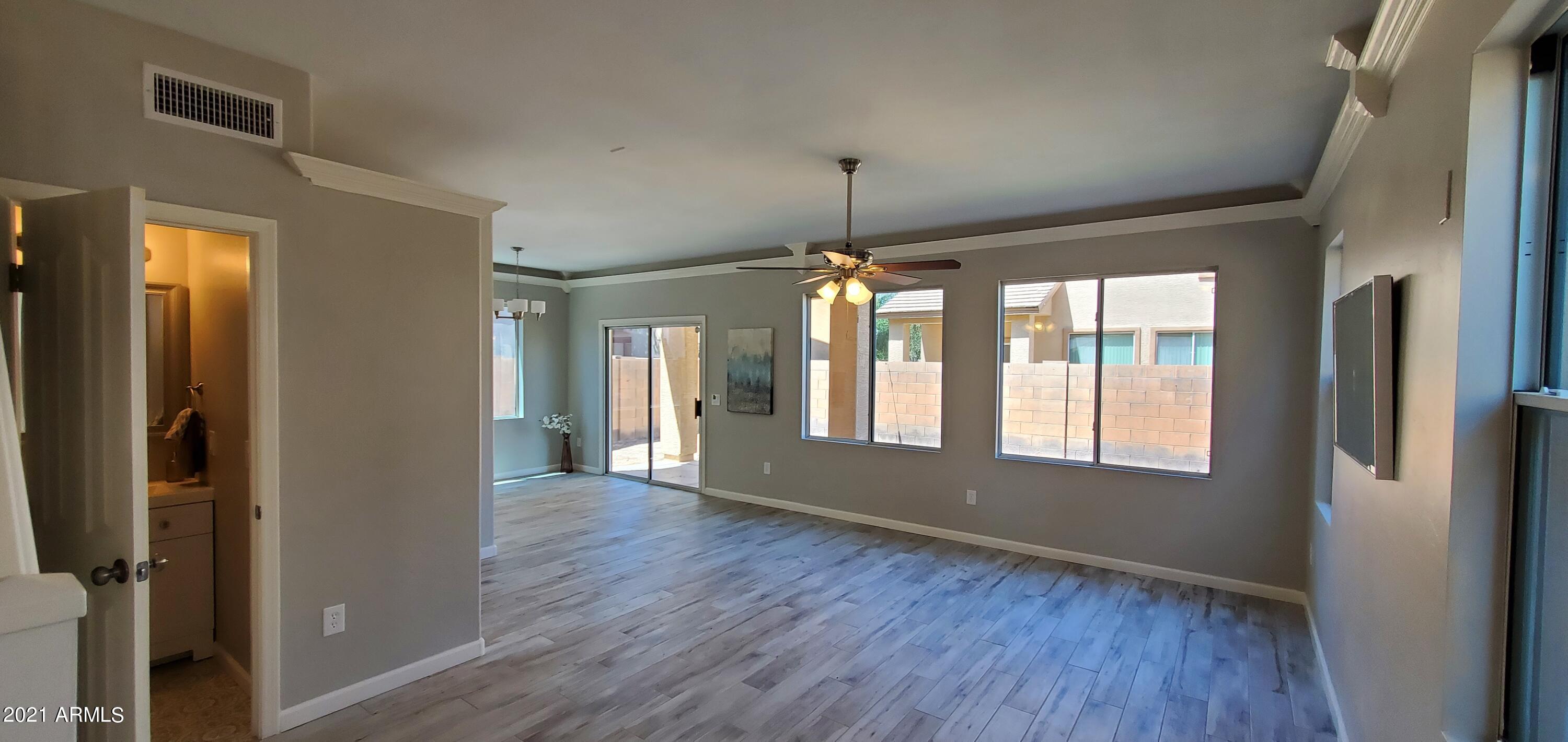 4218 West Carter Road Phoenix, AZ 85041 - Photo 5 of 26 Living room