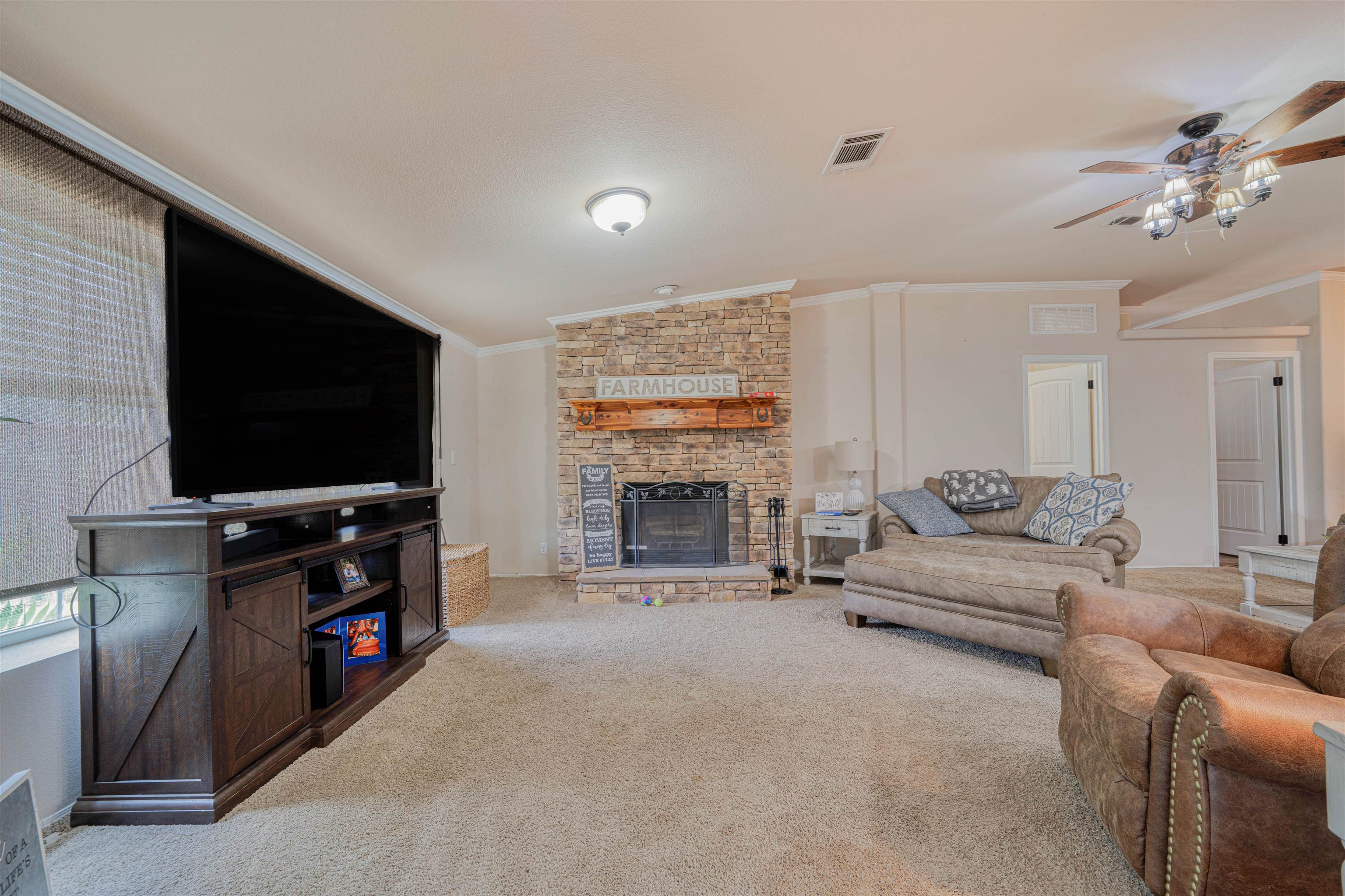 562 Clower Road Diana, TX 75640 - Photo 8 of 38 Gallery Image 8