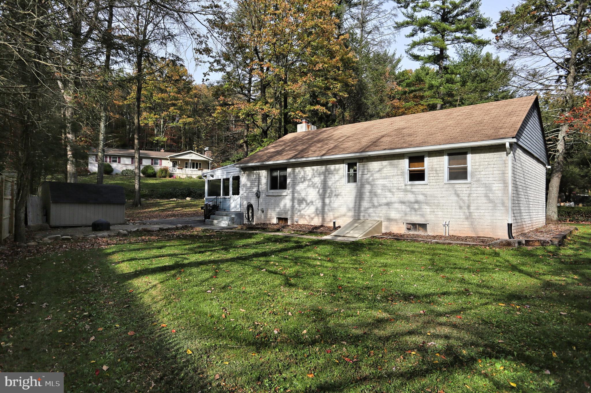 1716 Laurel Road Harrisburg, PA 17112 - Photo 25 of 28 Gallery Image 25