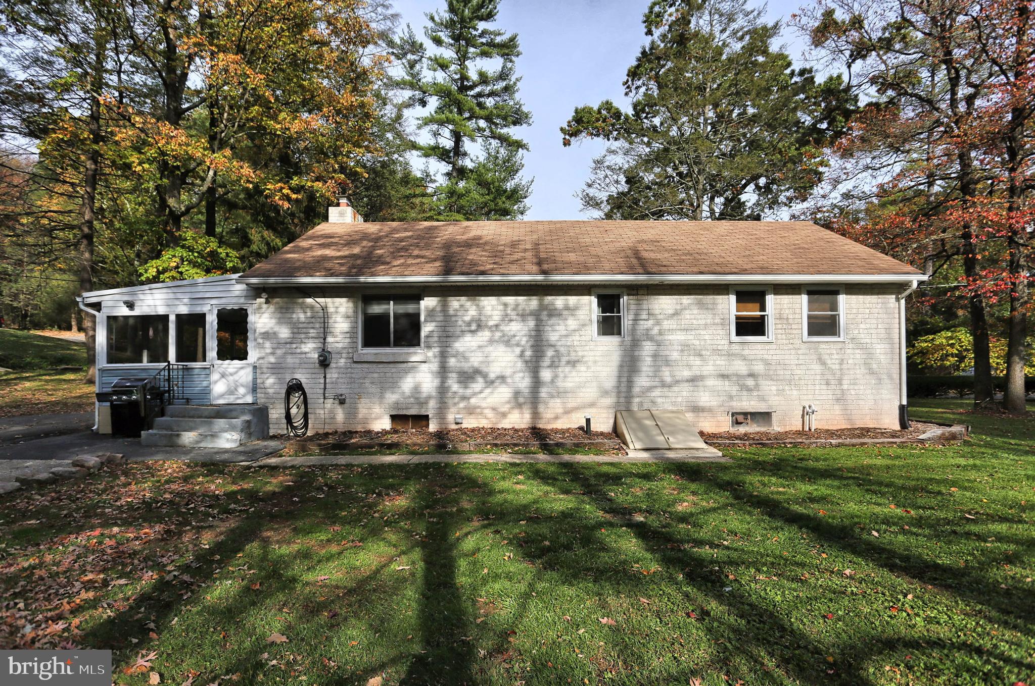 1716 Laurel Road Harrisburg, PA 17112 - Photo 27 of 28 Gallery Image 27
