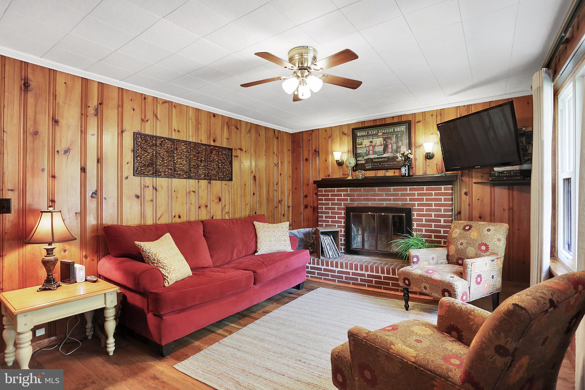 1716 Laurel Road Harrisburg, PA 17112 - Photo 4 of 28 Gallery Image 4