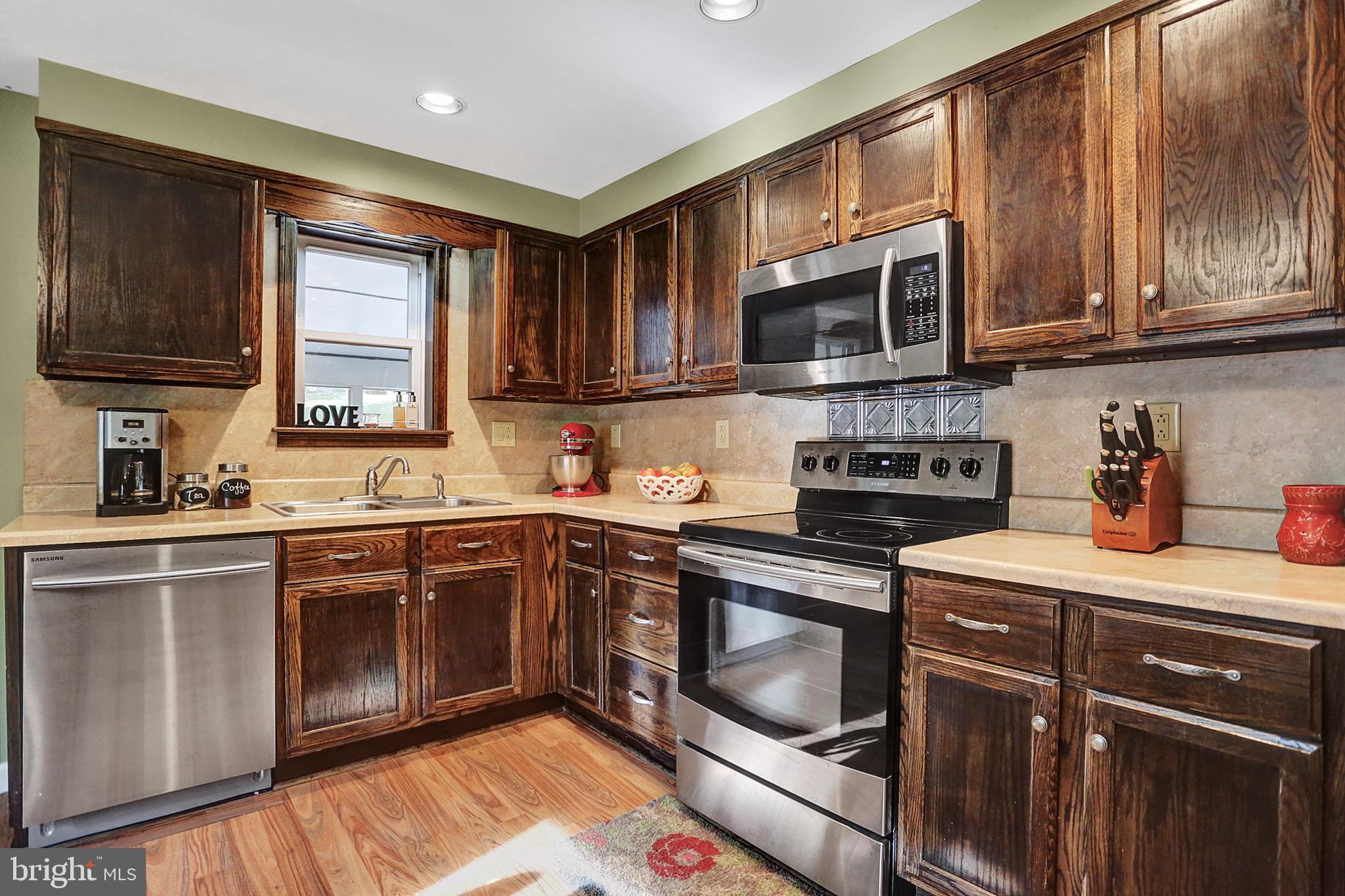 1716 Laurel Road Harrisburg, PA 17112 - Photo 10 of 28 Gallery Image 10