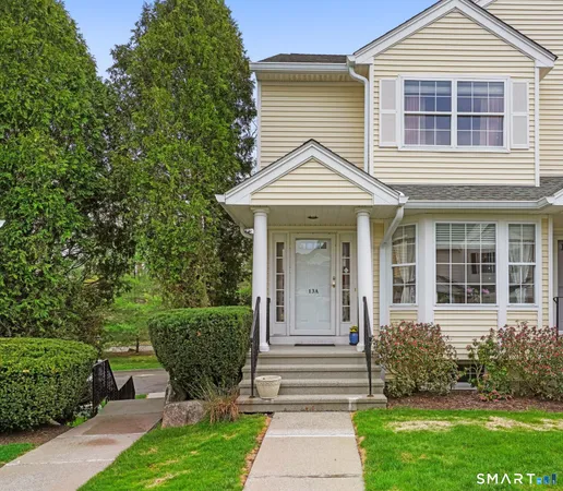 $789,000 | 180 Turn Of River Road, Unit 13A, Stamford, CT 06905