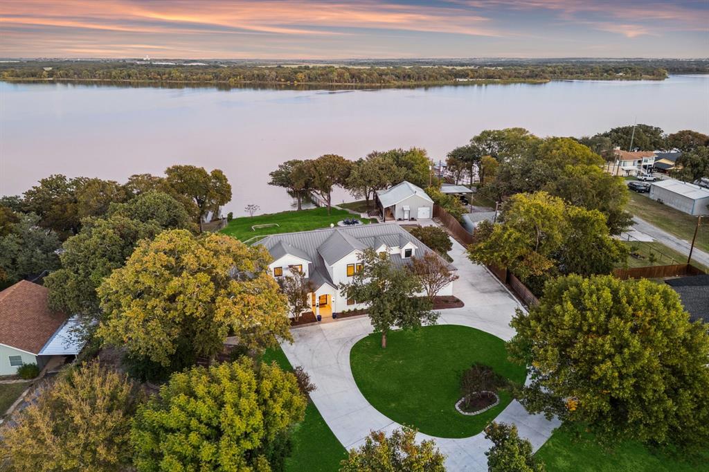 13680 Williams Road Azle, TX 76020 - Photo 1 of 40