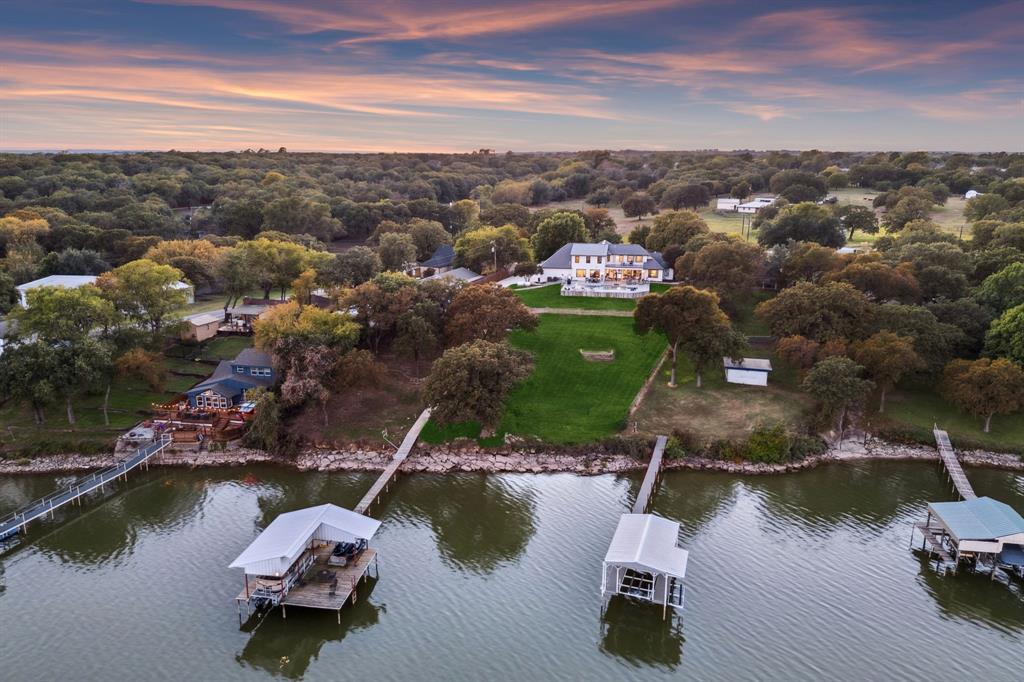 13680 Williams Road Azle, TX 76020 - Photo 2 of 40