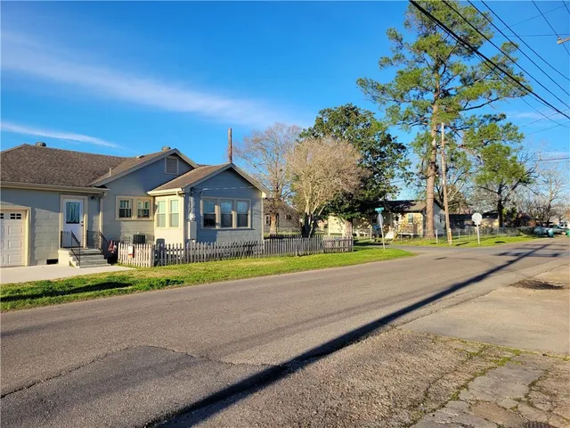 $800,000 | 1302 Allo Avenue, Marrero, LA 70072