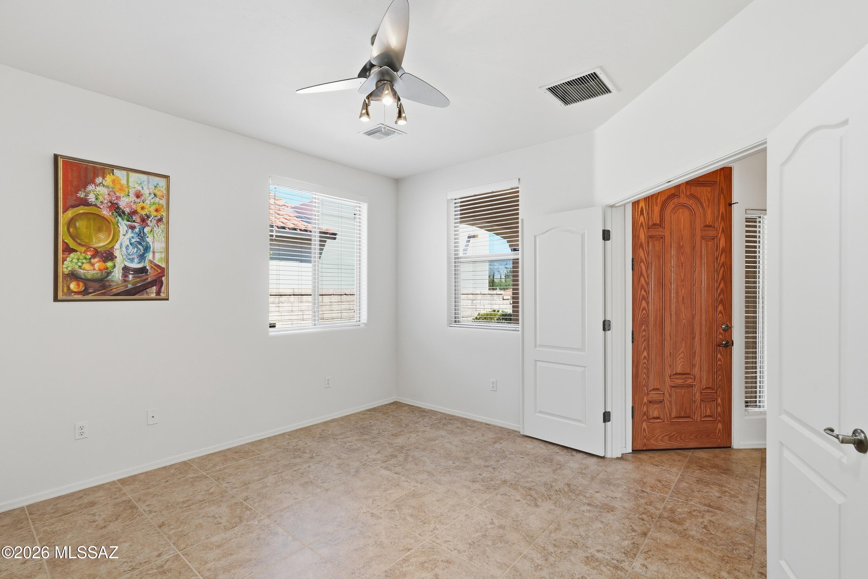 2845 North Vactor Ranch Place Tucson, AZ 85715 - Photo 28 of 41 Bedroom 3 Entry