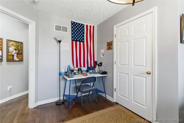 $435,000 | 1117 Lakeview Drive, Borden, IN 47106