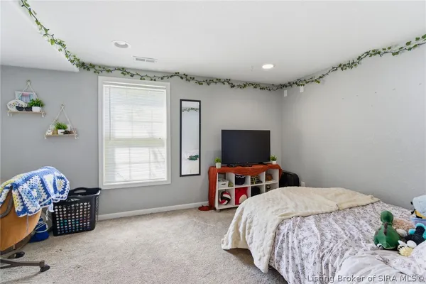 $435,000 | 1117 Lakeview Drive, Borden, IN 47106