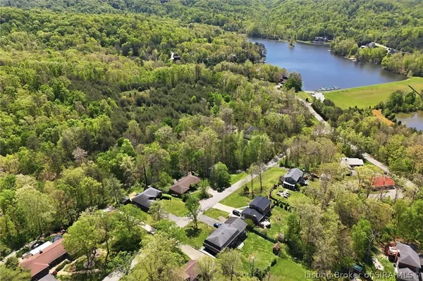 $435,000 | 1117 Lakeview Drive, Borden, IN 47106