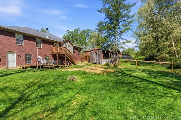 $435,000 | 1117 Lakeview Drive, Borden, IN 47106