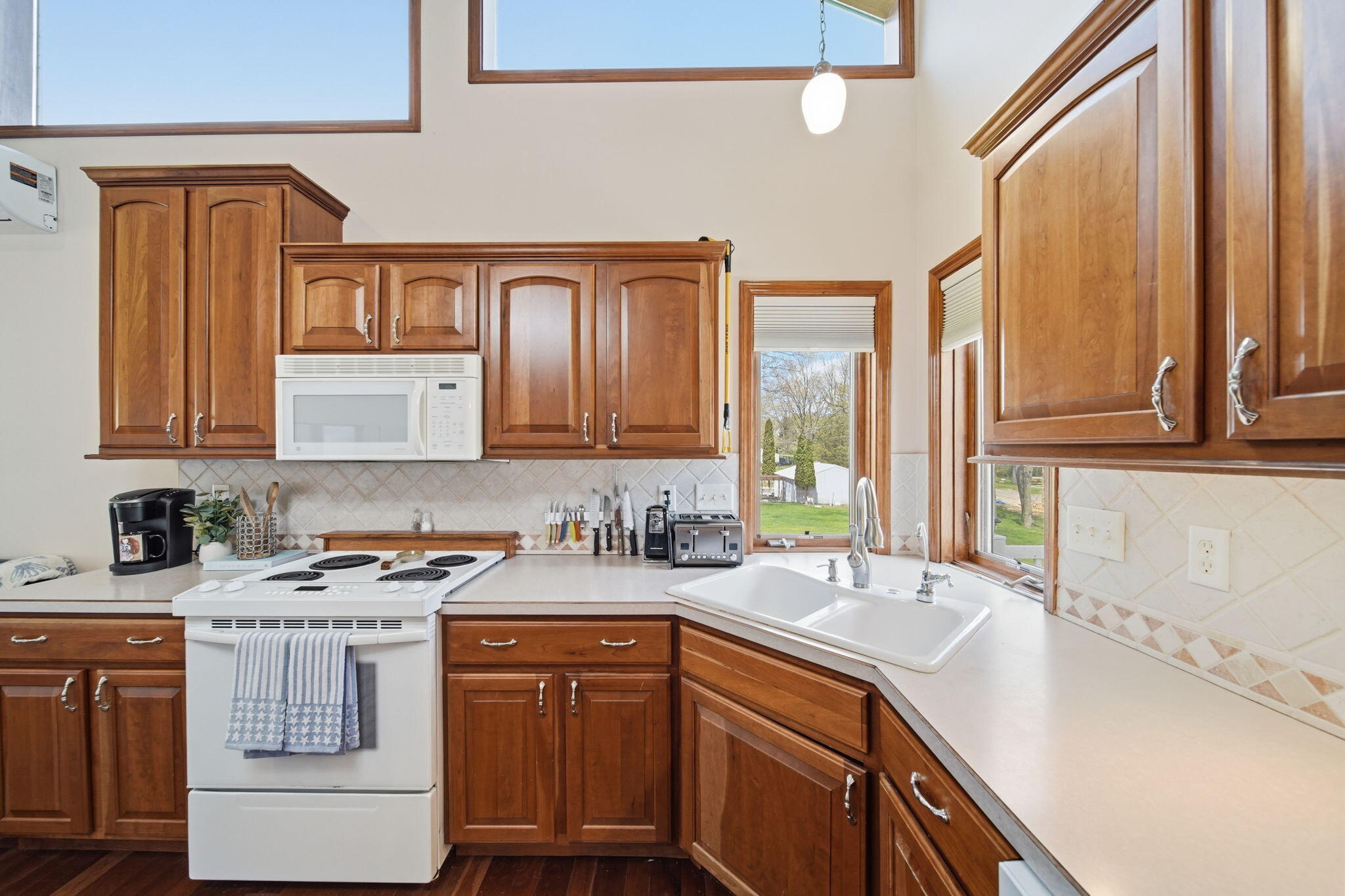 7155 Bayview Road Jackson, MI 49201 - Photo 15 of 67 15-web-or-mls-DSC00161