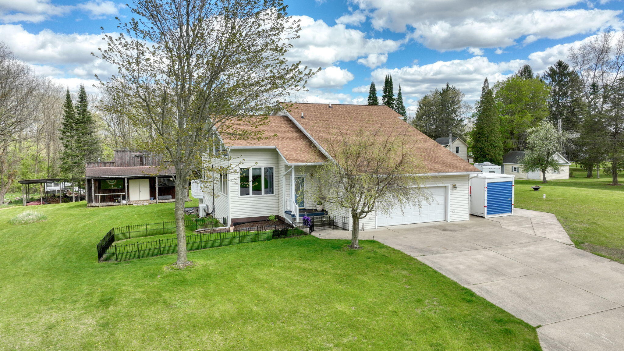 7155 Bayview Road Jackson, MI 49201 - Photo 58 of 67 60-web-or-mls-DJI_0274_HDR