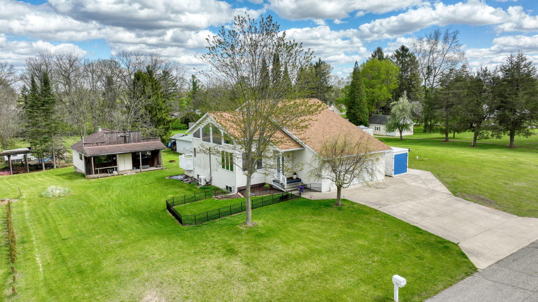 7155 Bayview Road Jackson, MI 49201 - Photo 59 of 67 61-web-or-mls-DJI_0277_HDR