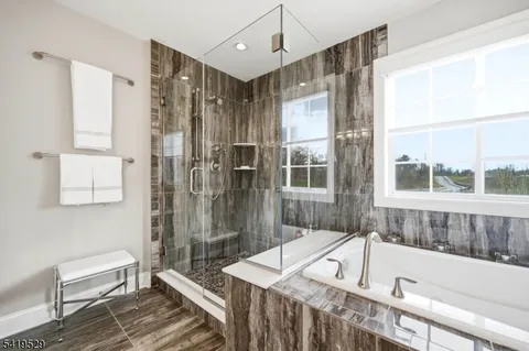 $1,395,000 | 11 Lee Drive, Morristown, NJ 07960