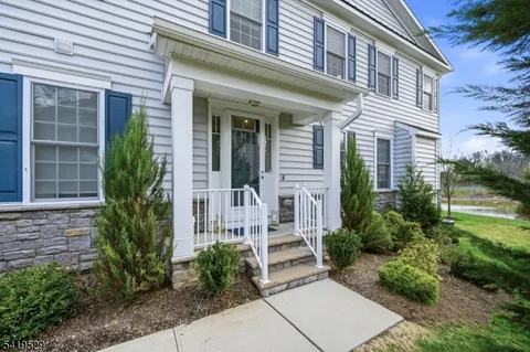 $1,395,000 | 11 Lee Drive, Morristown, NJ 07960