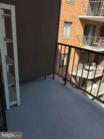 $2,400 | 1718 P Street Northwest, Unit 811, Washington, DC 20036