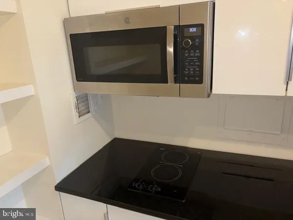 $2,400 | 1718 P Street Northwest, Unit 811, Washington, DC 20036