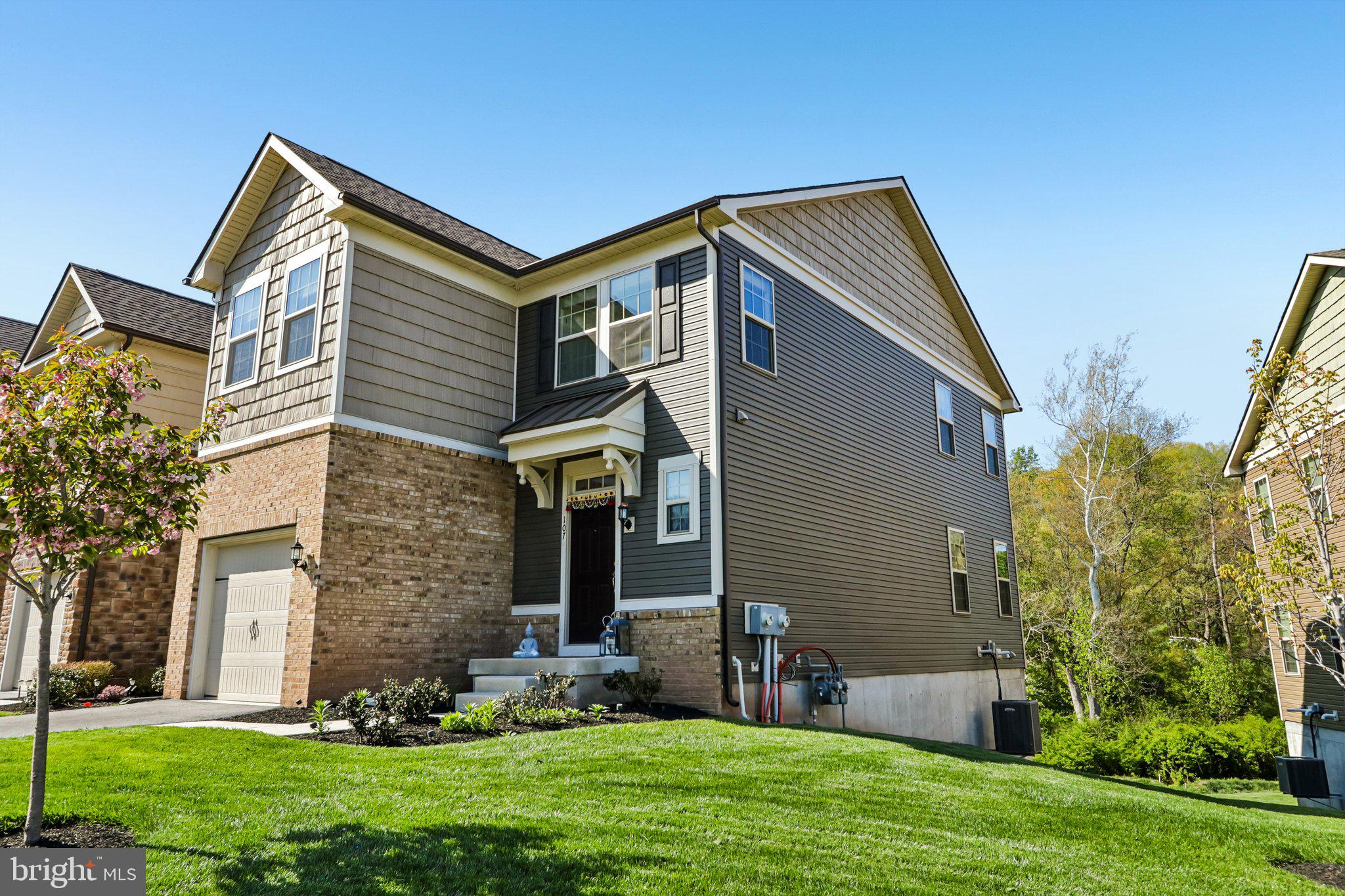 107 Keating Drive Phoenixville, PA 19460 - Photo 3 of 59