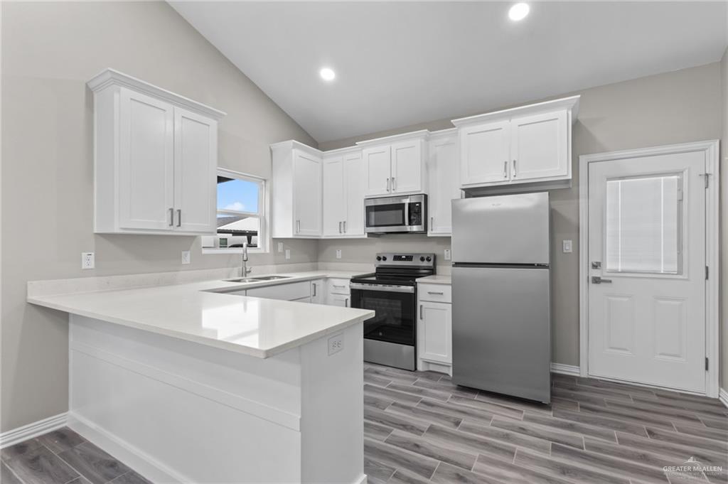 2605 Woodpecker Road, Unit 4 Weslaco, TX 78596 - Photo 6 of 17