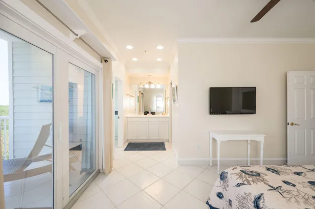 $1,290,000 | 5960 Peninsular Avenue, Unit 101, Stock Island, FL 33040