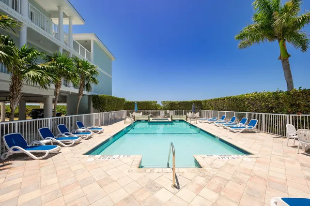 $1,290,000 | 5960 Peninsular Avenue, Unit 101, Stock Island, FL 33040