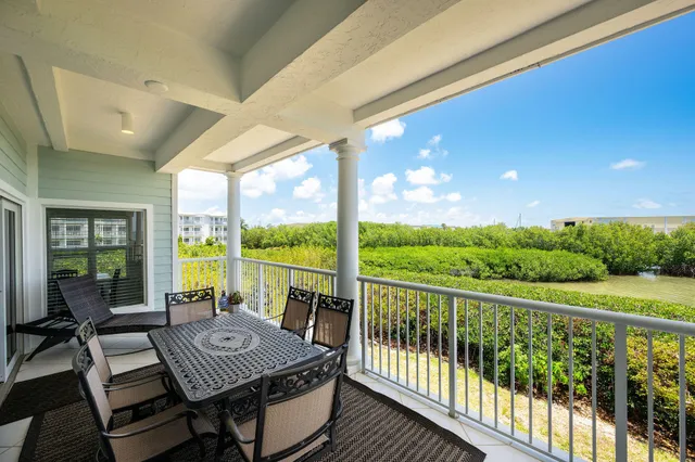 $1,290,000 | 5960 Peninsular Avenue, Unit 101, Stock Island, FL 33040