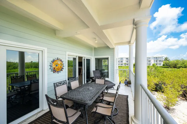 $1,290,000 | 5960 Peninsular Avenue, Unit 101, Stock Island, FL 33040