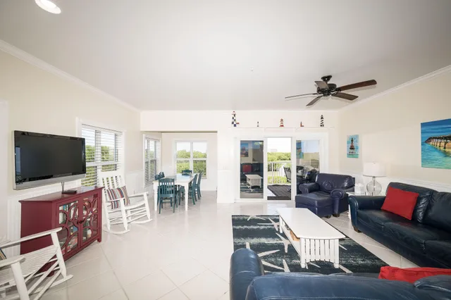 $1,290,000 | 5960 Peninsular Avenue, Unit 101, Stock Island, FL 33040