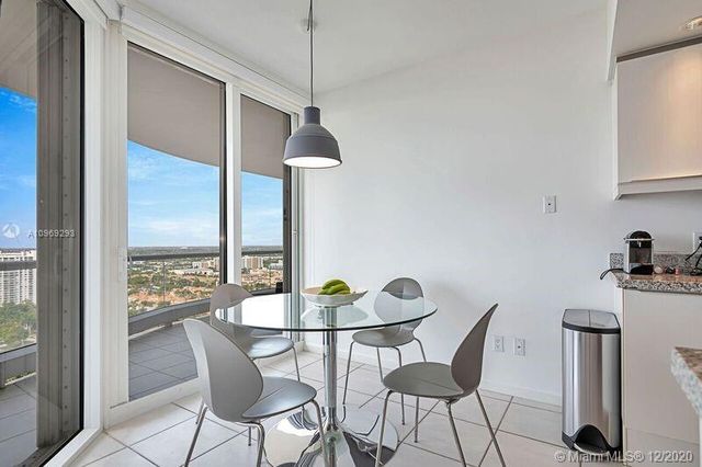 $467,500 | 7000 Island Boulevard, Unit 2508, Aventura, FL 33160