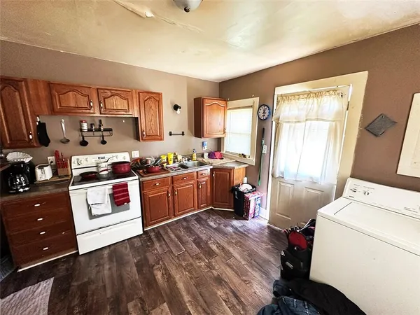 $137,500 | 124 West 3rd Avenue, Garnett, KS 66032