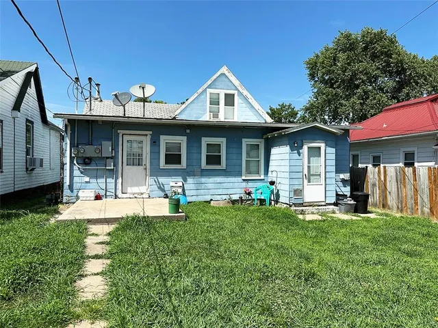 $137,500 | 124 West 3rd Avenue, Garnett, KS 66032
