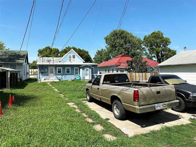 $137,500 | 124 West 3rd Avenue, Garnett, KS 66032