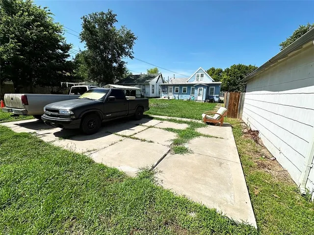 $137,500 | 124 West 3rd Avenue, Garnett, KS 66032