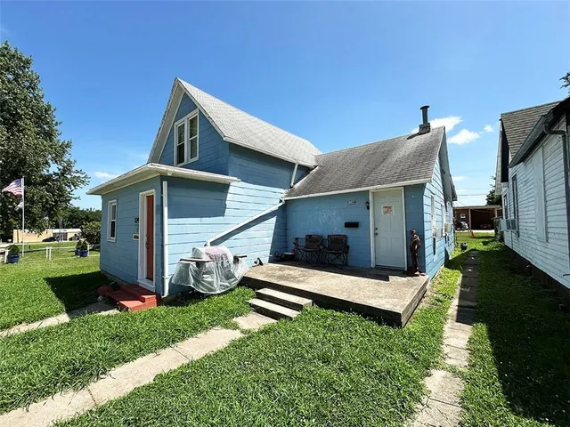 $137,500 | 124 West 3rd Avenue, Garnett, KS 66032