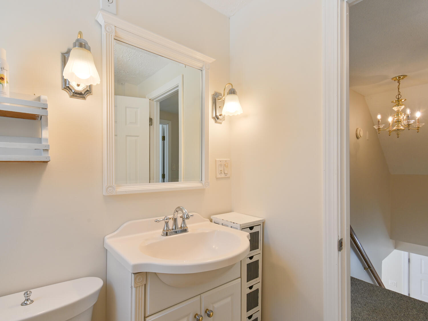 26 Gameston Park Road Ellsworth, ME 04605 - Photo 33 of 52 Second Floor Bath