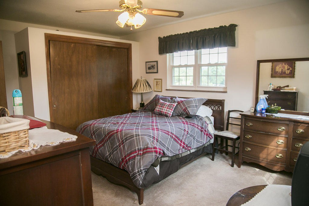 4405 Royalview Road Knoxville, TN 37921 - Photo 28 of 38 a bedroom with a bed and a window