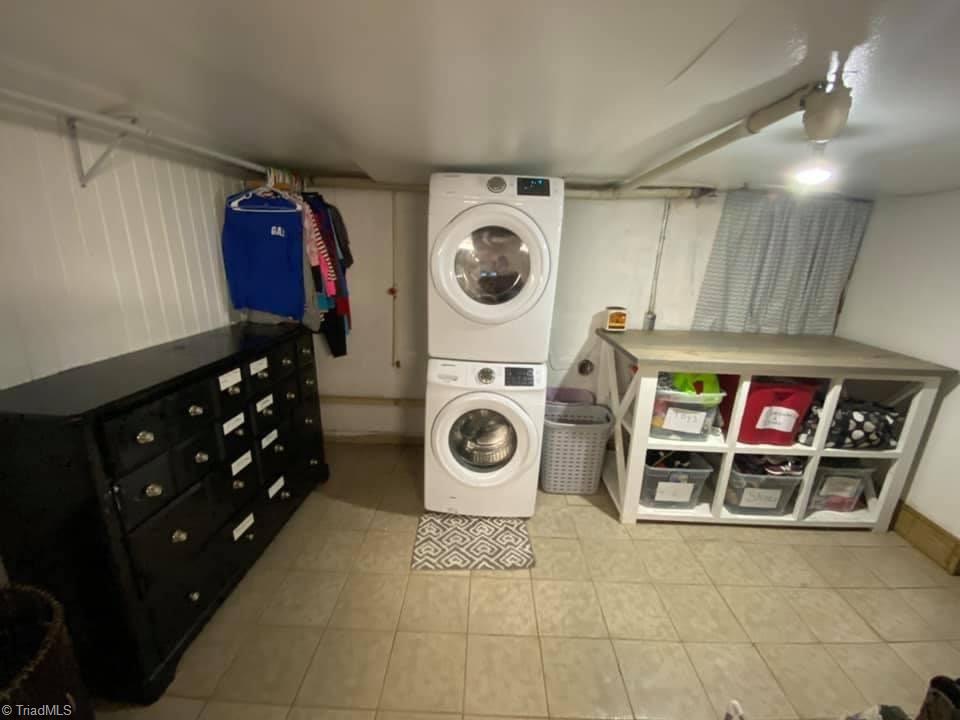 3712 Messick Road Jonesville, NC 28642 - Photo 3 of 16 Gallery Image 3